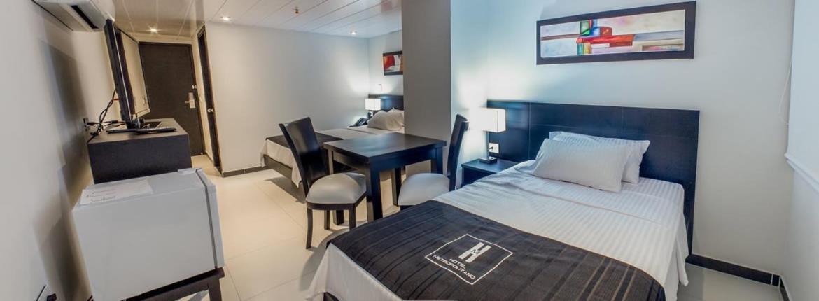 Hotel Metropolitano เนย์บา ภายนอก รูปภาพ